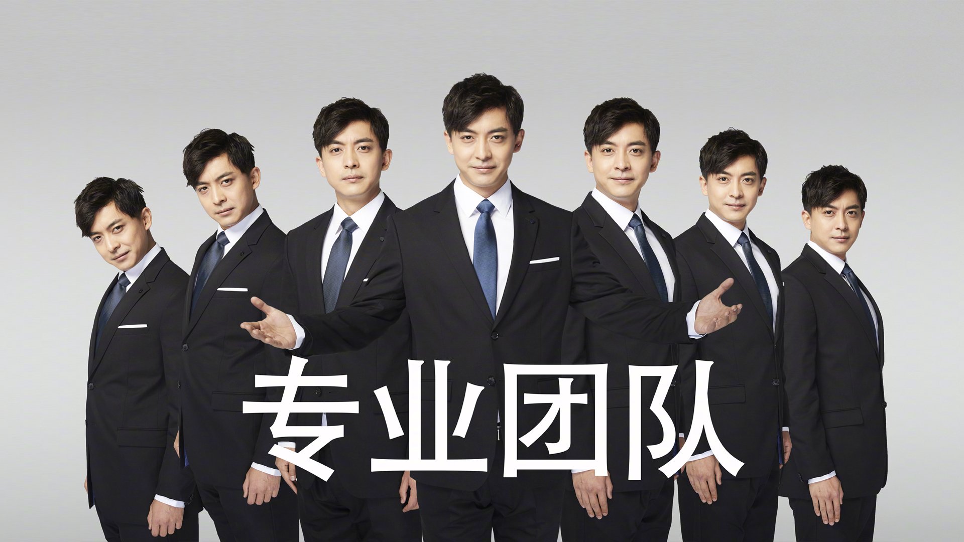 开云体育下载APP-体坛巅峰对决:足球赛场热闹一幕,巅峰足球小说